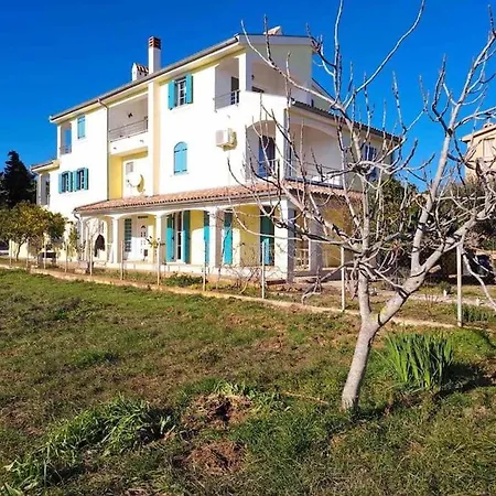 Apartman Laurus Premantura